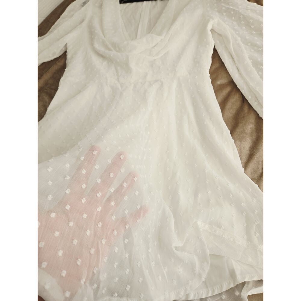 Selfie Leslie Hand In Mine Indie Mini Dress L Boho Ruffle Sleeve White Mint Casu - Picture 11 of 13